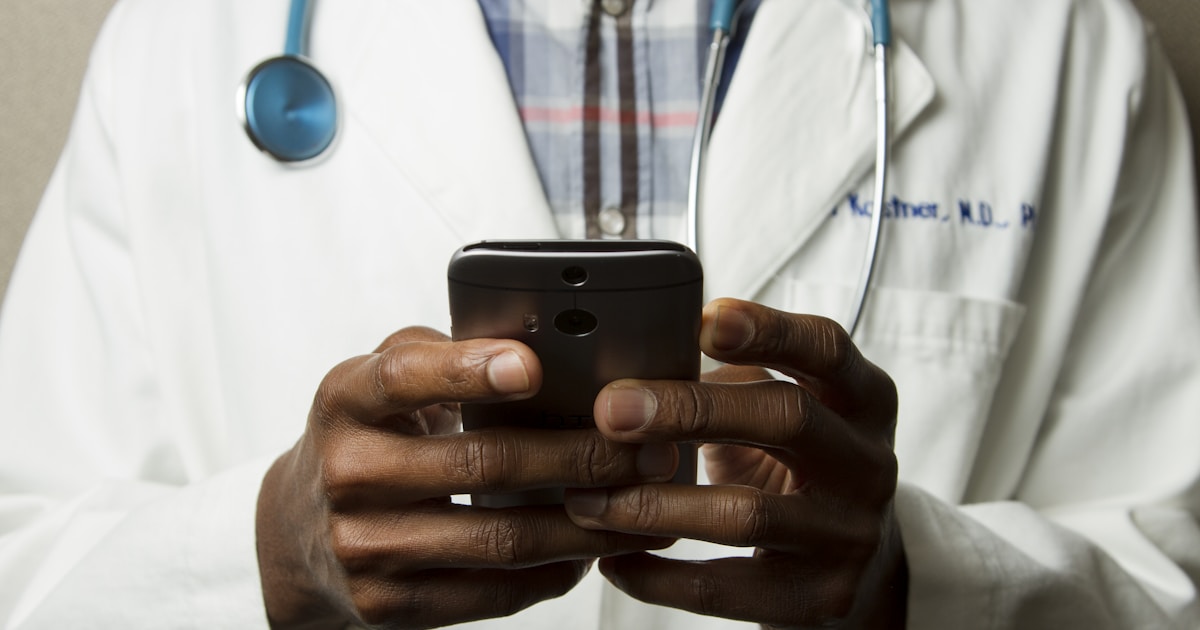HIPAA Compliance in Healthcare IT: A Complete Guide for UAE Healthcare Providers